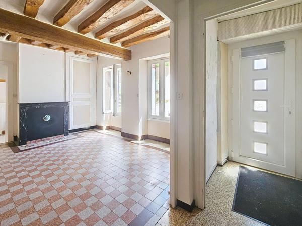 Charmante longère à personnaliser – Saint-Martin-du-Tertre, aux portes de Sens