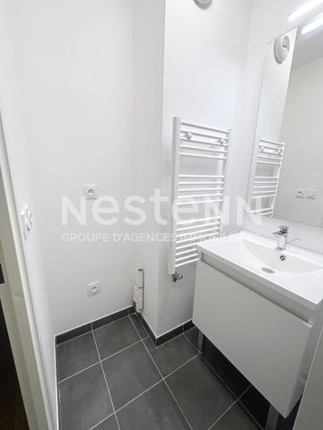 A vendre Appartement récent de 4 pièces de 80 m2 - Quartier gare Plaisir-Grignon