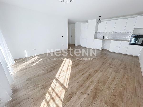 A vendre Appartement récent de 4 pièces de 80 m2 - Quartier gare Plaisir-Grignon