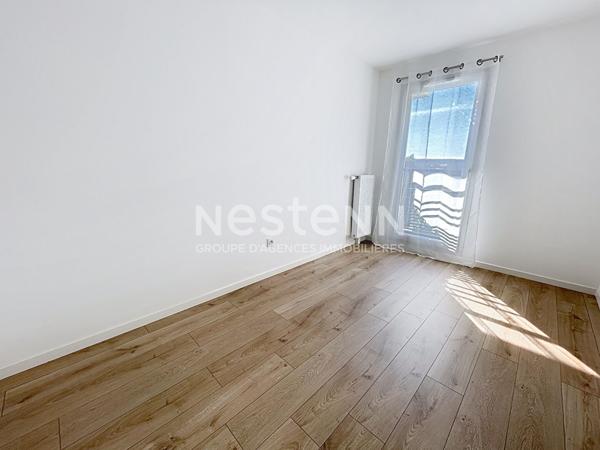 A vendre Appartement récent de 4 pièces de 80 m2 - Quartier gare Plaisir-Grignon