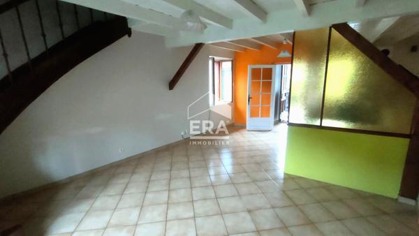 Maison Oncieu avec garage et jardin