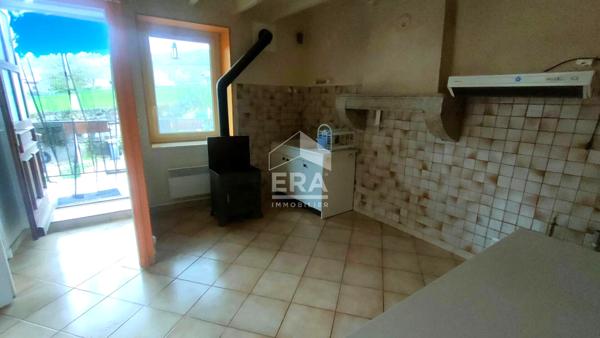 Maison Oncieu avec garage et jardin