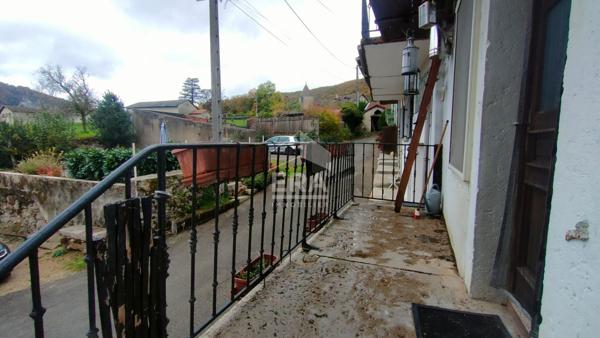 Maison Oncieu avec garage et jardin