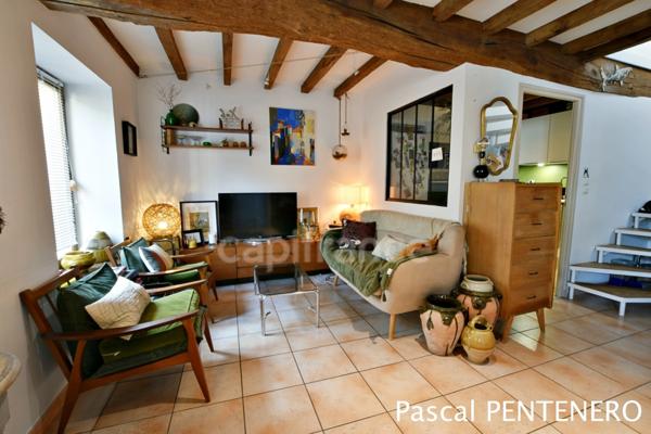 Appartement T3 dans maison de village, au cœur de Villars Les Dombes