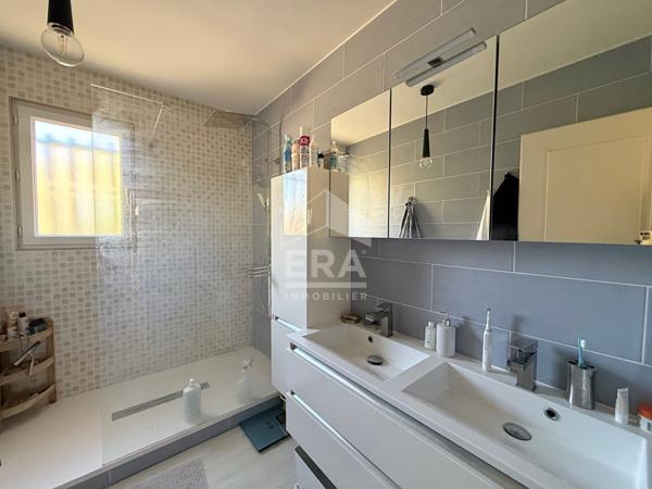 A VENDRE 13120 GARDANNE MAISON DE PLAIN PIED DE TYPE 4 DE 93 M2 TERRAIN 500M2 PISCINE ET GARAGE