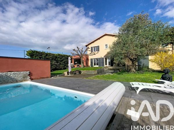 Maison à vendre 8 pièces 218 m² Charly