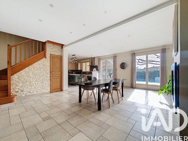 Maison à vendre 8 pièces 218 m² Charly