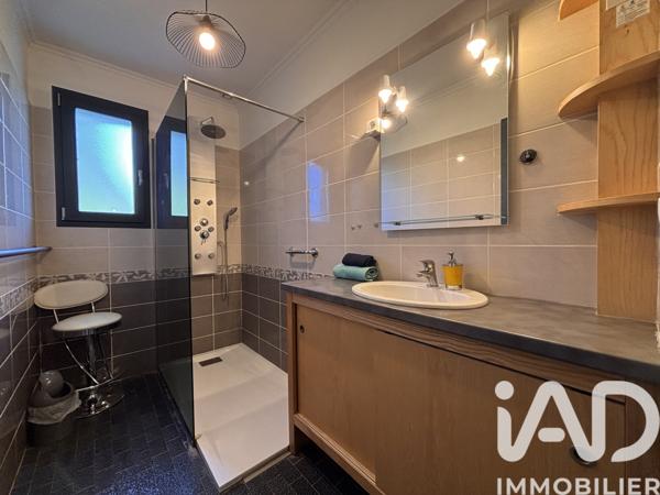 Maison à vendre 10 pièces 208 m² Aubenas