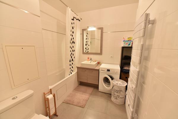 A VENDRE - Studio 32,34 m2 -Proche Marché