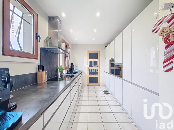 Maison à vendre 5 pièces 125 m² Épône