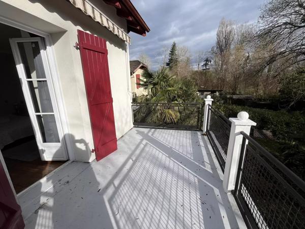 Maison avec jardin à quelques minutes à pied du centre-ville