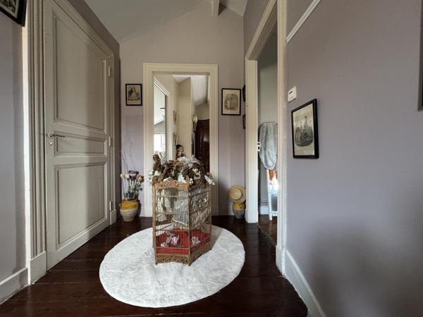 Belle Maison de Ville avec Jardinet et Dépendance à Condom