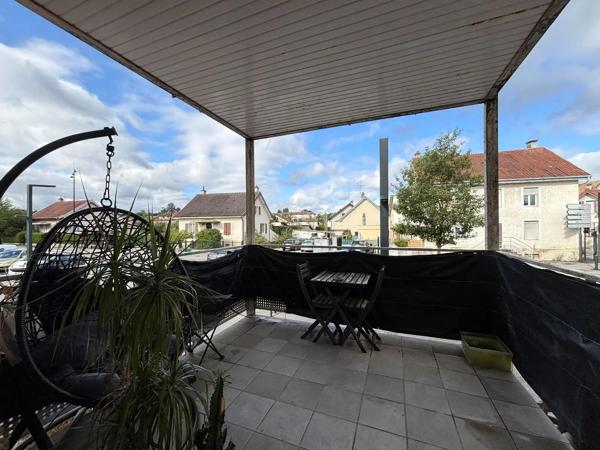 Appartement à louer 3 pièces 65.1m² Valentigney (25700)