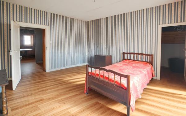 Maison à vendre    5 pièces •  Septfonds