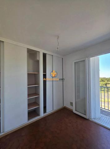 Vente                                                      Maison
                        
                                         631 m2                     à Tarbes