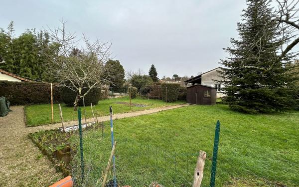 Maison à vendre    4 pièces •  La Rochefoucauld