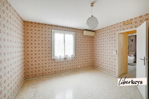 GARONS- MAISON PLAIN PIED - 2 CHAMBRES- VERANDA- GARAGE