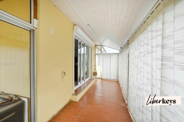 GARONS- MAISON PLAIN PIED - 2 CHAMBRES- VERANDA- GARAGE