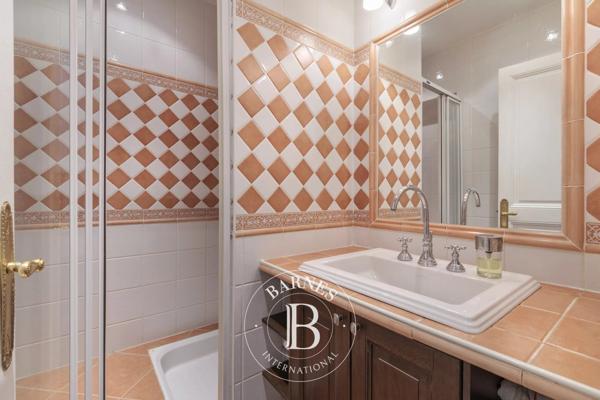 Paris 4ème, Appartement 4 Chambres -  157 m² à vendre