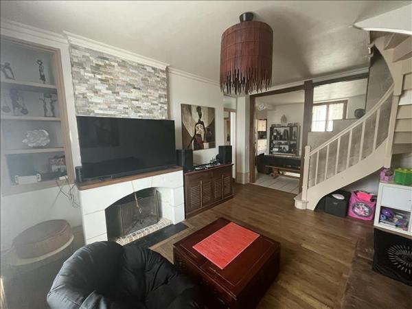 Maison à louer |  CHATEAU RENAULT |  5 pièces | 122 m²