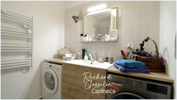 Appartement T3, lumineux, climatisé avec garage et terrasse