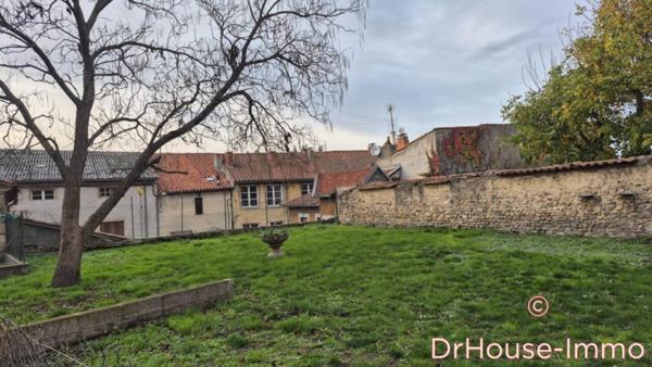 Immeuble à vendre 12 pièces de 252 m²