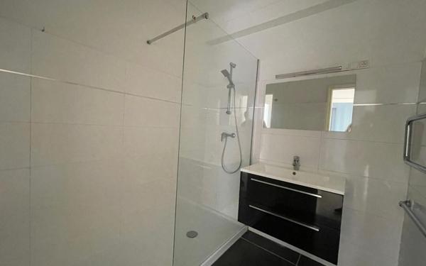 Appartement à vendre    2 pièces • 60,50 m2 Nice