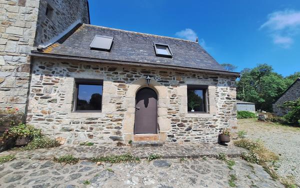 Maison à vendre    7 pièces •  Lanmeur