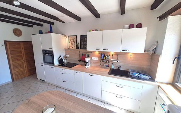 Maison à vendre    7 pièces •  Lanmeur