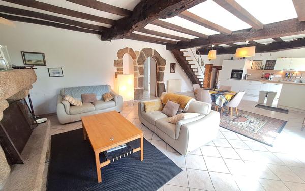 Maison à vendre    7 pièces •  Lanmeur