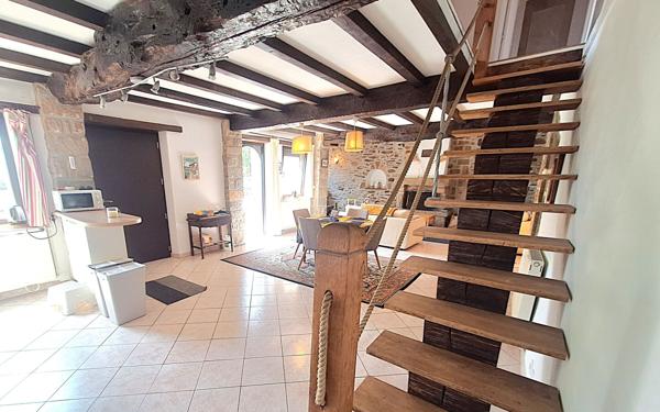 Maison à vendre    7 pièces •  Lanmeur