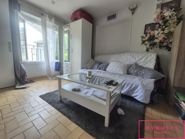 Appartement
                                                                                                                                                                                                                                                                                                                        1 pièce(s)                                                                                                                                                                                                                                                                                                                              15  m²