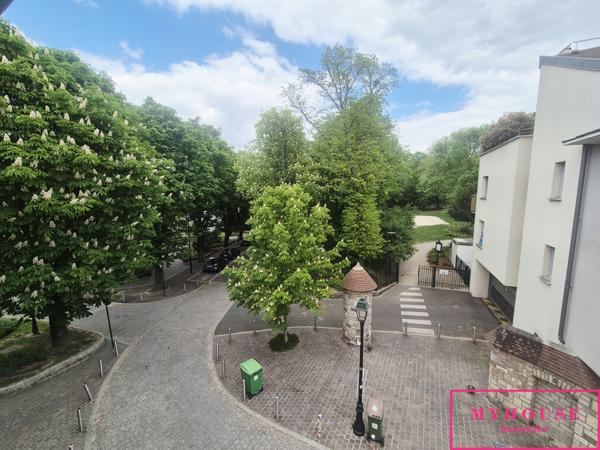 Appartement
                                                                                                                                                                                                                                                                                                                        1 pièce(s)                                                                                                                                                                                                                                                                                                                              15  m²