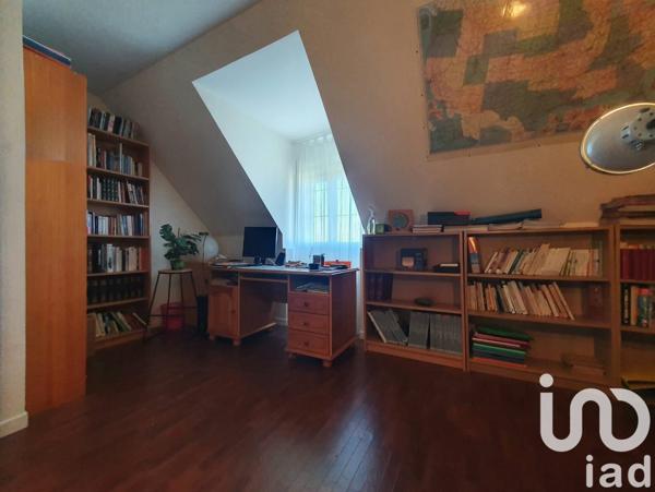 Pavillon 7 pièces de 185 m² à Coulommiers (77120)