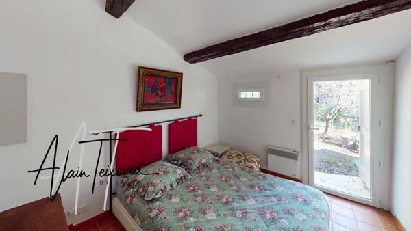 Authentique mas provencal avec oliveraie sur 4Ha