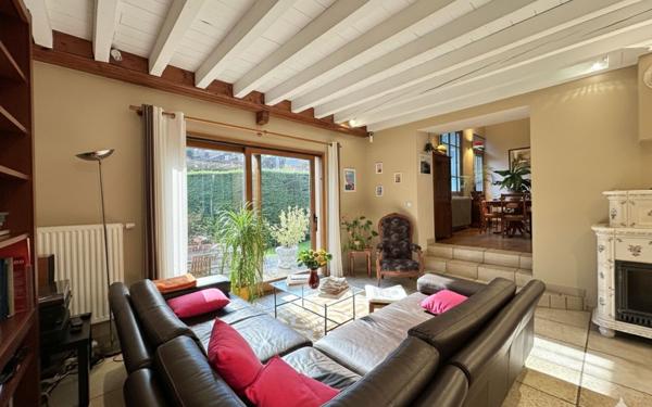 Maison à vendre    5 pièces • 153 m2 Saint-Romain-au-Mont-d'Or