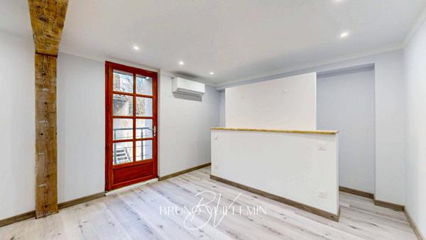 MAISON DE VILLE R+1 avec GARAGE, DEPENDANCES et EXTERIEUR