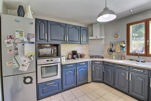 Maison 4 chambres sur sous-sol avec jardin proche MAINTENON