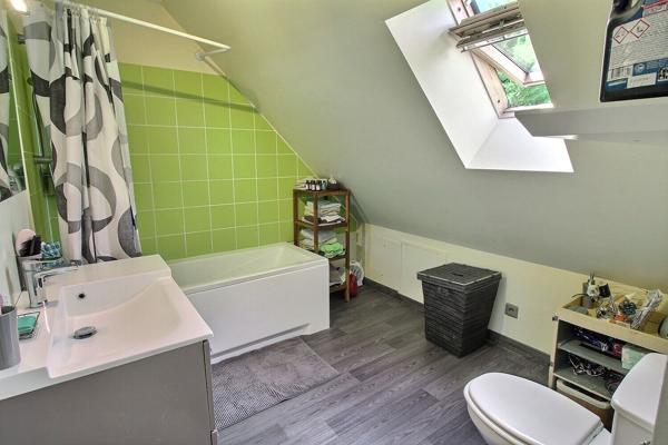 Maison 4 chambres sur sous-sol avec jardin proche MAINTENON