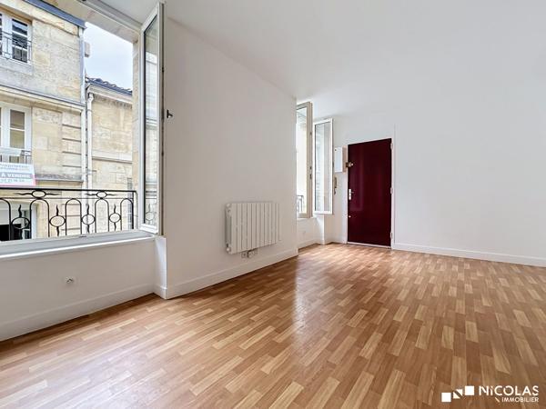 BORDEAUX CENTRE – APPARTEMENT 21 M² AU CALME