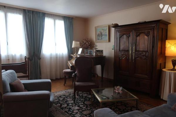 Appartement T4/T5 - 5ème étage avec ascenseur - Balcon - Cave - Garage . 94,28 m².