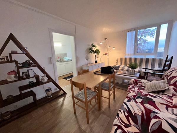 VENTE d'un appartement de 4 pièces (70 m²) à SAINT PIERRE LES ELBEUF