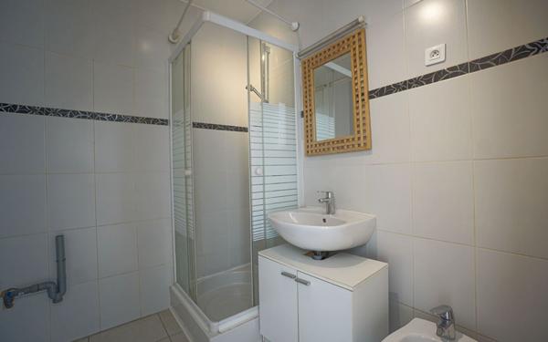 Appartement à louer    3 pièces •  Le Cannet