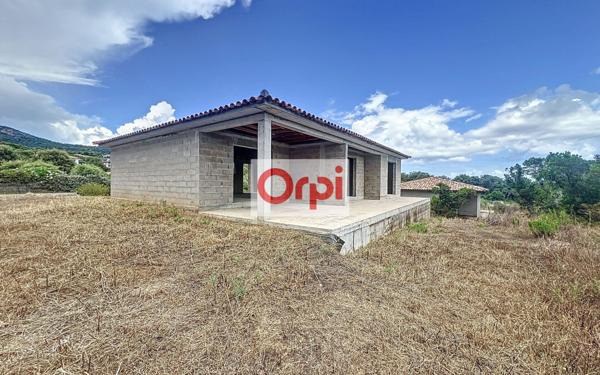 Maison à vendre    4 pièces •  Zonza