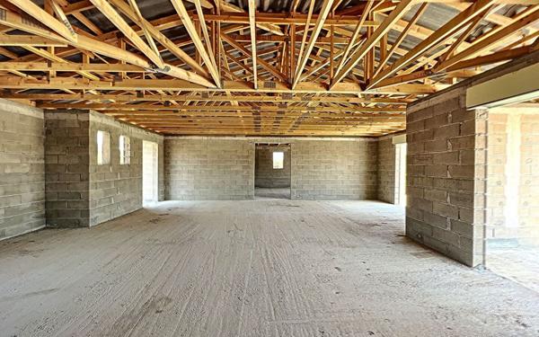 Maison à vendre    4 pièces •  Zonza