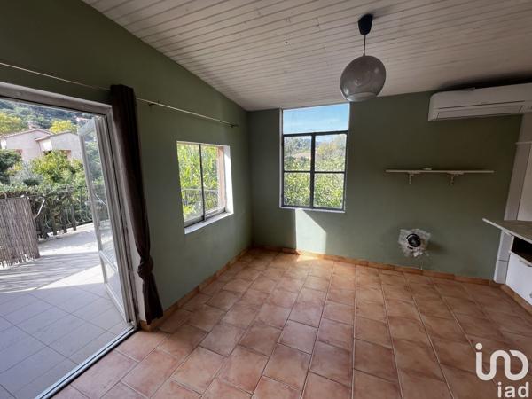 Maison 5 pièces de 110 m² à Solliès-Pont (83210)