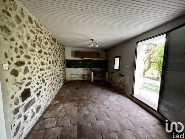 Maison 5 pièces de 110 m² à Solliès-Pont (83210)