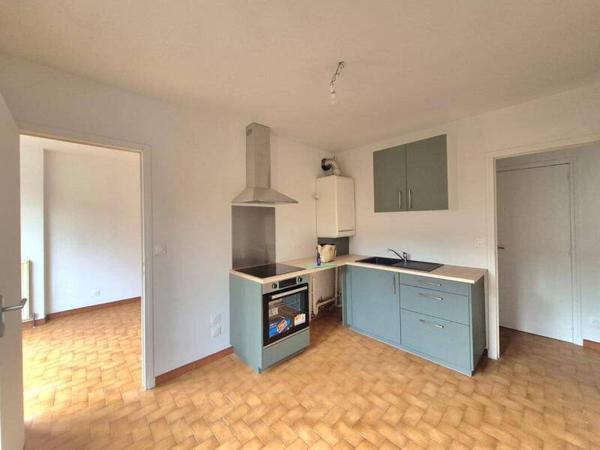 Appartement 2 pièces                                        - 42330 Saint-Galmier Réf : 12977