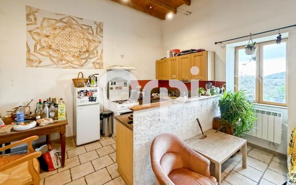 Maison à vendre    4 pièces •  Lagorce