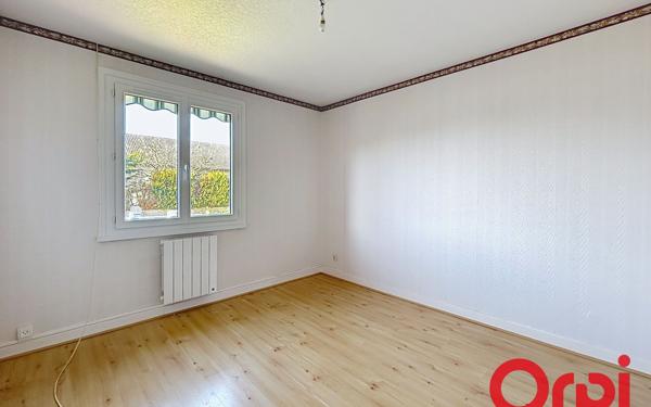 Maison à vendre    4 pièces • 92,92 m2 Vendat